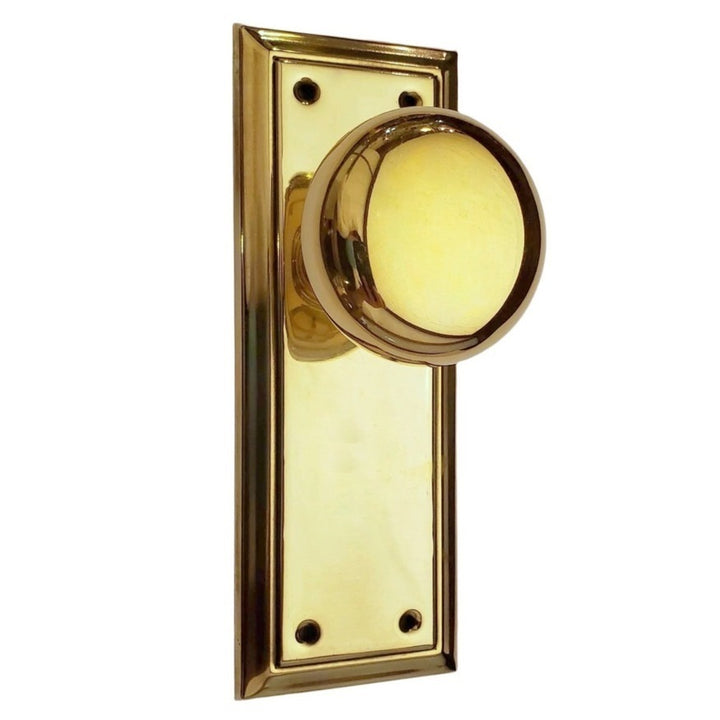 Doorknob Set - Plain Knob on Lined Plate (6⅞