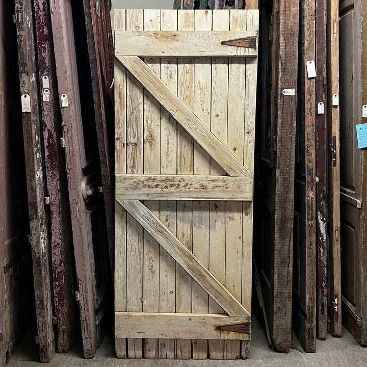 Door (32